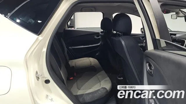 Renault-KoreaSamsung Captur 2014 thumb 11