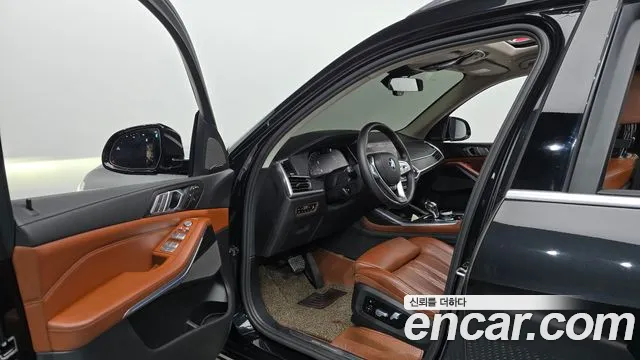 BMW X7 2020 thumb 9