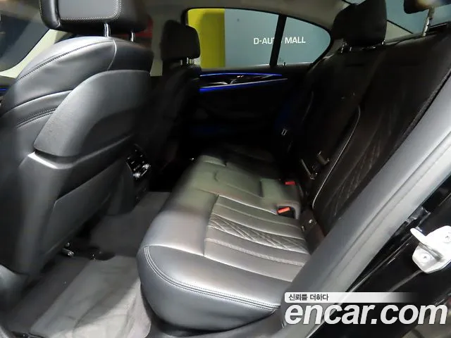 BMW 5-Series 2021 thumb 7