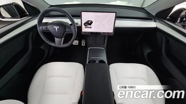 Tesla Model Y 2023 thumb 7