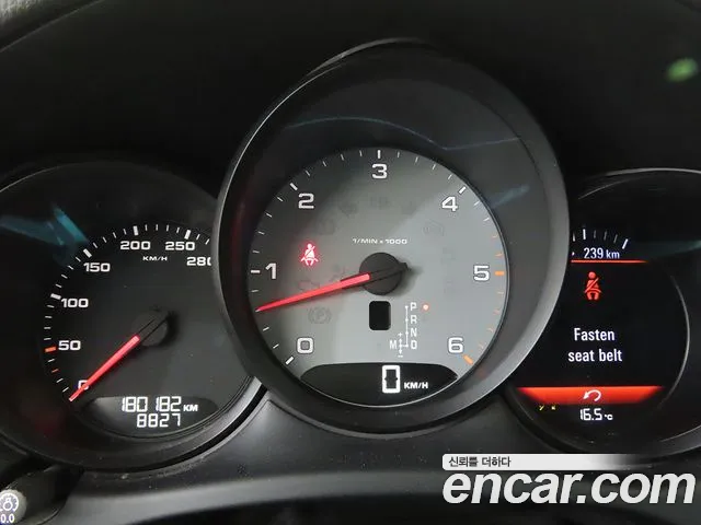 Porsche Macan 2015 thumb 8