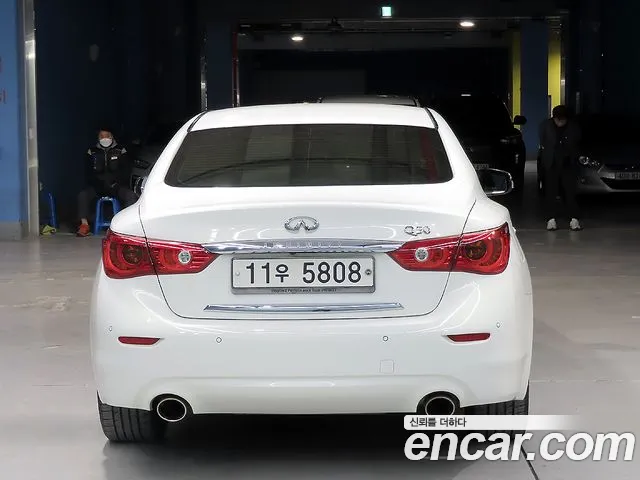 Infiniti Q50 2015 thumb 3