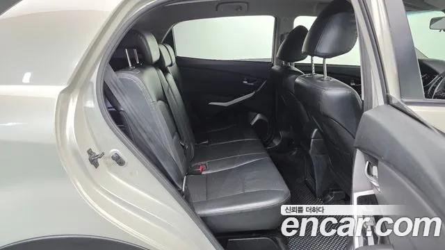 KG_Mobility_Ssangyong KORANDO 2014 thumb 12