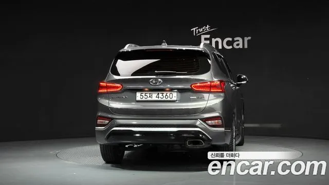 Hyundai Santa Fe 2019 thumb 4