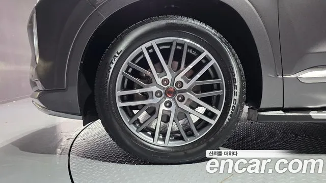 Hyundai Santa Fe 2019 thumb 5