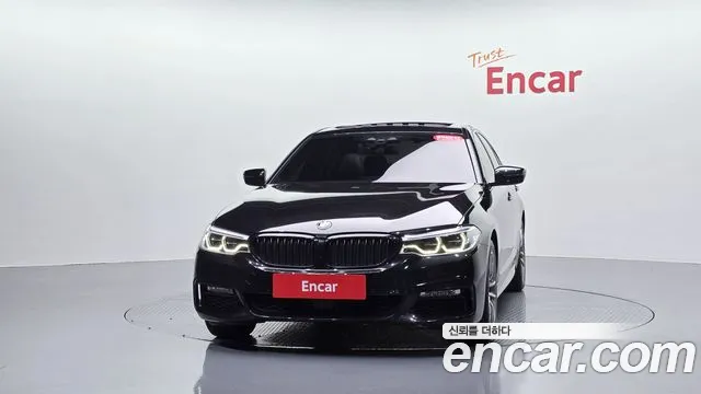 BMW 5-Series 2017 thumb 2