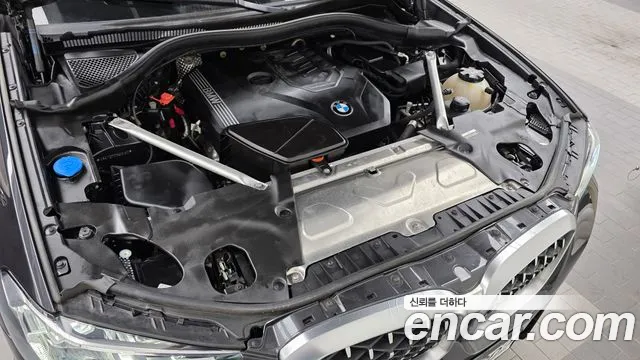 BMW X4 2023 thumb 6