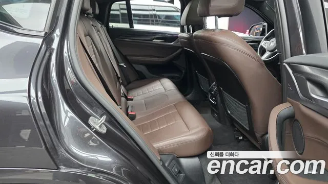 BMW X4 2023 thumb 12