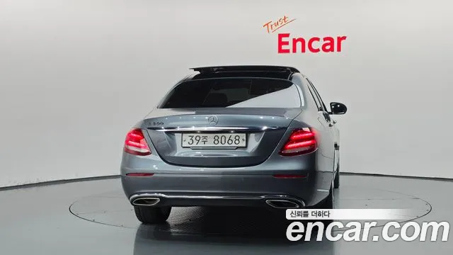 Mercedes-Benz E-Класс 2019 thumb 4