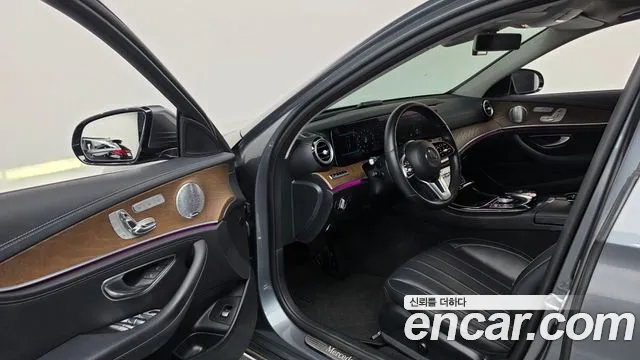Mercedes-Benz E-Класс 2019 thumb 10