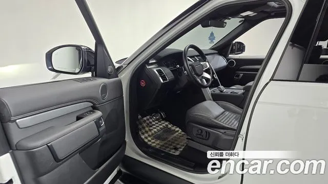 Land Rover Discovery 2023 thumb 9