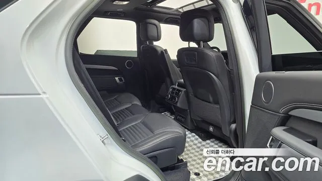 Land Rover Discovery 2023 thumb 10