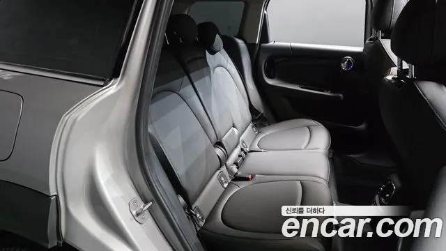 MINI Countryman 2023 thumb 11