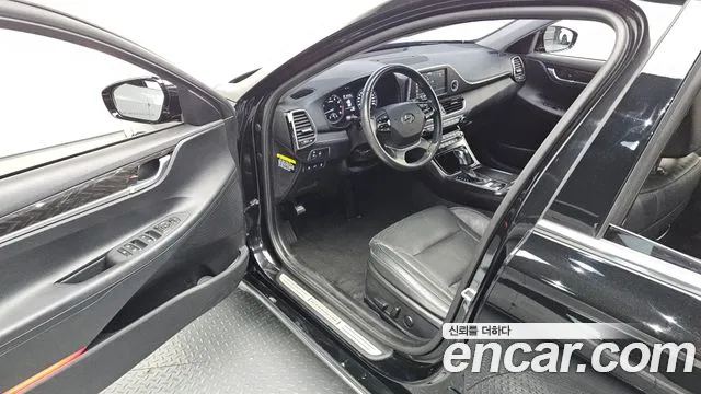 Hyundai Grandeur 2016 thumb 11