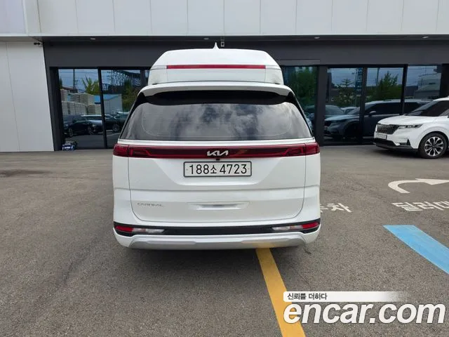 Kia Carnival 2022 thumb 3