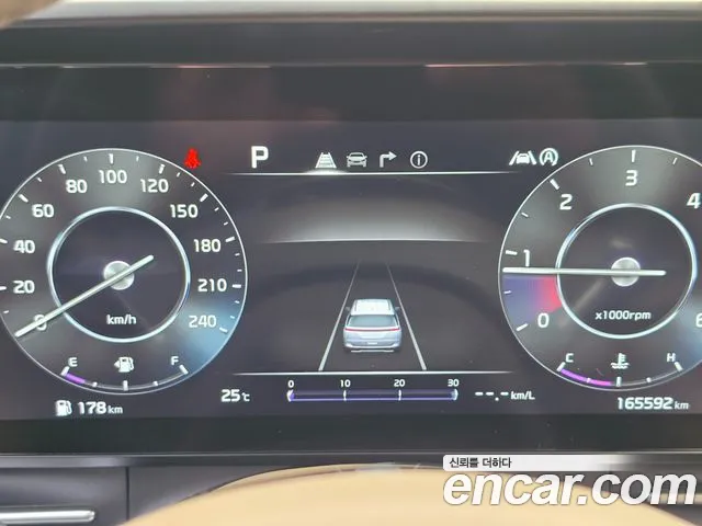 Kia Carnival 2022 thumb 8