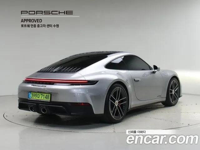 Porsche 911 2025 thumb 2