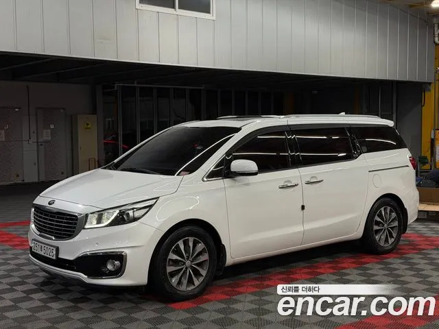Kia Carnival 2017 thumb 5