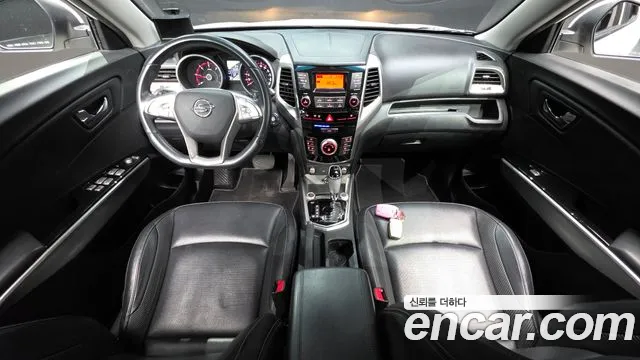 KG_Mobility_Ssangyong TIBOLI 2015 thumb 7