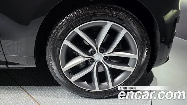 Land Rover Range Rover Sport 2025 thumb 5