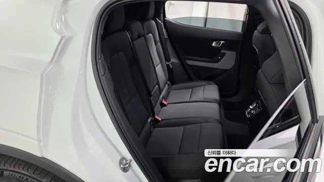 Polestar 2 2022 thumb 11