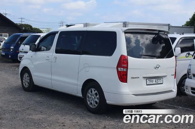 Hyundai Starex 2015 thumb 3