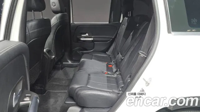 Mercedes-Benz GLB 2021 thumb 11