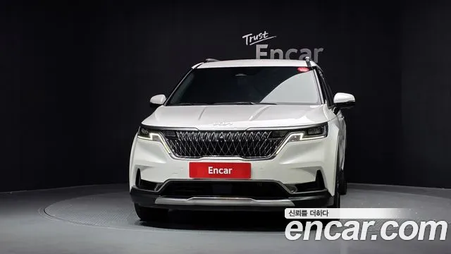 Kia Carnival 2023 thumb 3
