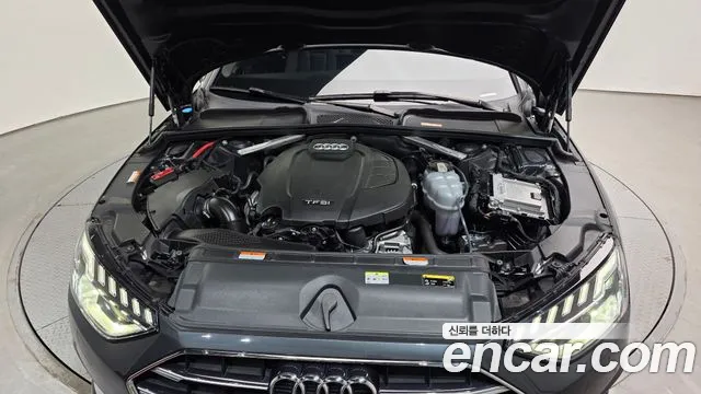 Audi A4 2020 thumb 6