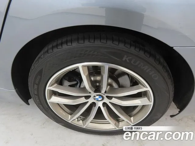 BMW 5-Series 2017 thumb 5