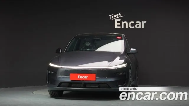 Tesla Model Y 2026 thumb 3
