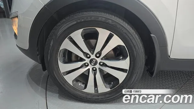 Kia Sportage 2012 thumb 5