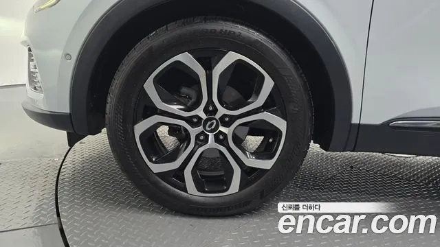 Renault-KoreaSamsung Arkana 2021 thumb 5
