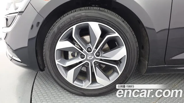 Renault-KoreaSamsung Megane 2018 thumb 5