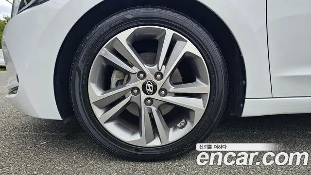 Hyundai Avante 2018 thumb 5