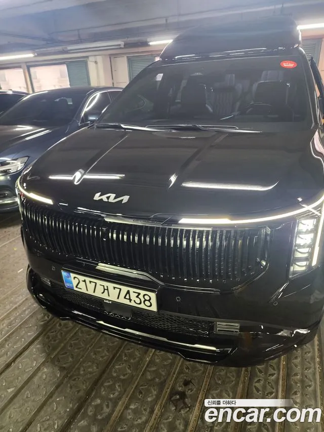 Kia Carnival 2025 thumb 4