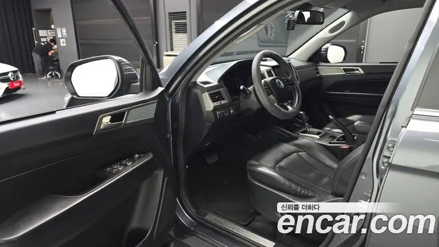 KG_Mobility_Ssangyong Rexton 2018 thumb 10