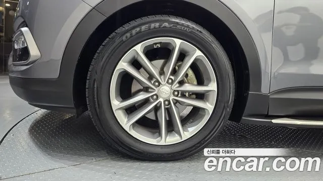 Hyundai Santa Fe 2016 thumb 5