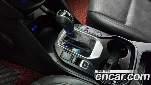 Hyundai Santa Fe 2016 thumb 9