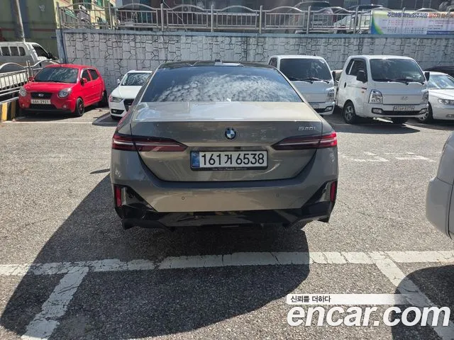 BMW 5-Series 2026 thumb 2