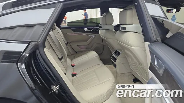 Audi A7 2020 thumb 11