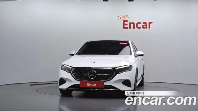 Mercedes-Benz E-Класс 2025 thumb 2