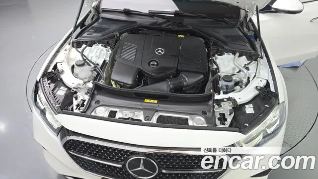Mercedes-Benz E-Класс 2025 thumb 5