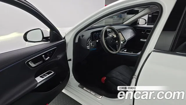 Mercedes-Benz E-Класс 2025 thumb 9