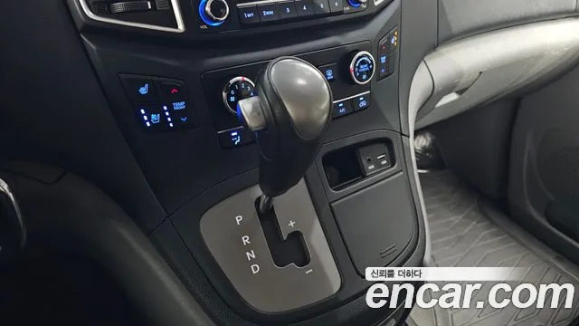 Hyundai Starex 2019 thumb 8