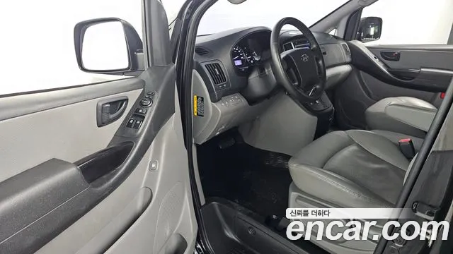 Hyundai Starex 2019 thumb 9