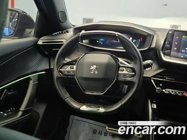 Peugeot 2008 2022 thumb 9