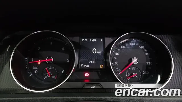 Volkswagen Golf Sportsvan 2015 thumb 7
