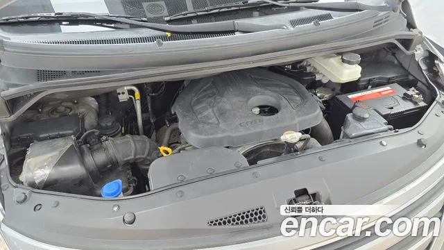 Hyundai Starex 2017 thumb 6