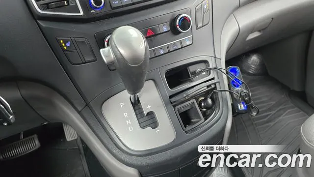 Hyundai Starex 2017 thumb 9